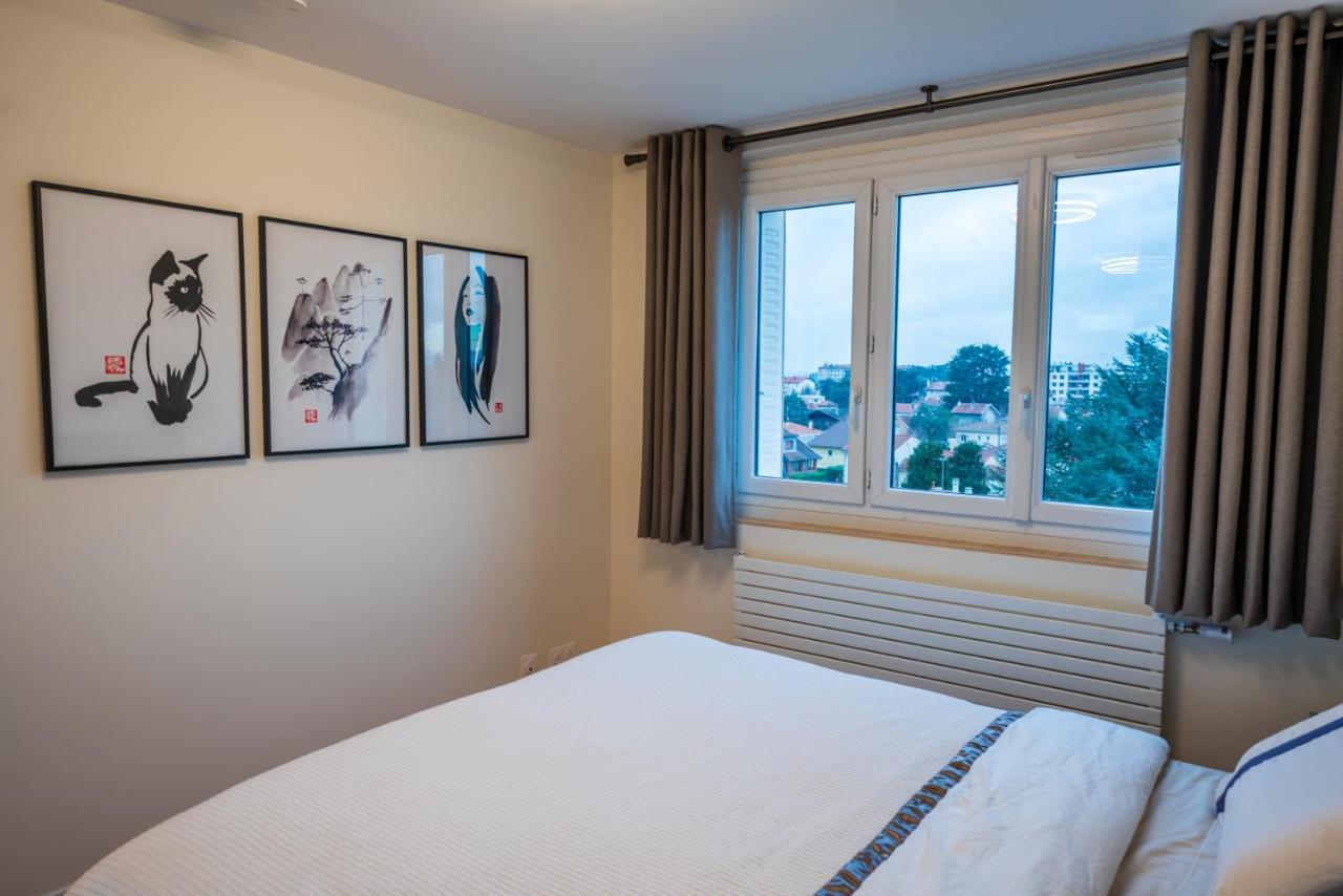 T2 De Standing Climatise Avec Parking Prive, Tram T2 T5, Hopitaux Est Apartman Bron Kültér fotó